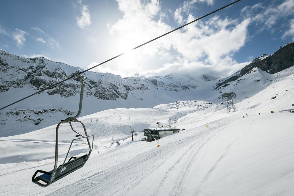 Nh Collection Alagna Mirtillo Rosso Zewnętrze zdjęcie
